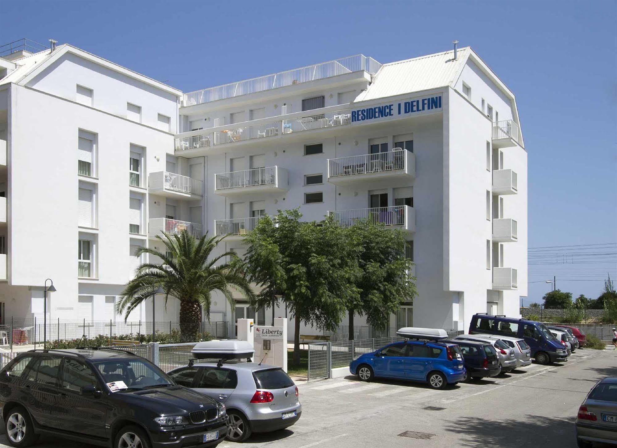 Residence I Delfini Cupra Marittima Exterior foto